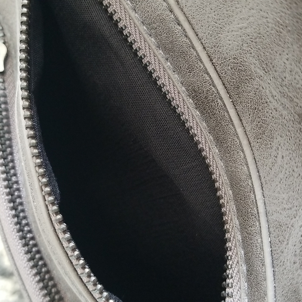 Ardene Cross Body Purse ❤Metallic Grey ❤ - Picture 4 of 8